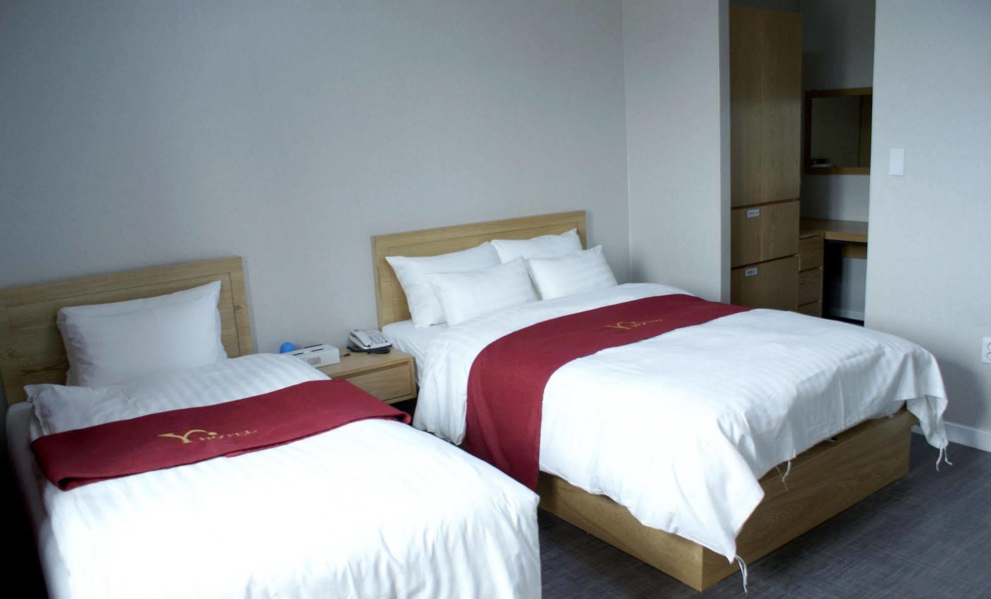 Y Ocean Hotel Йосу Екстер'єр фото